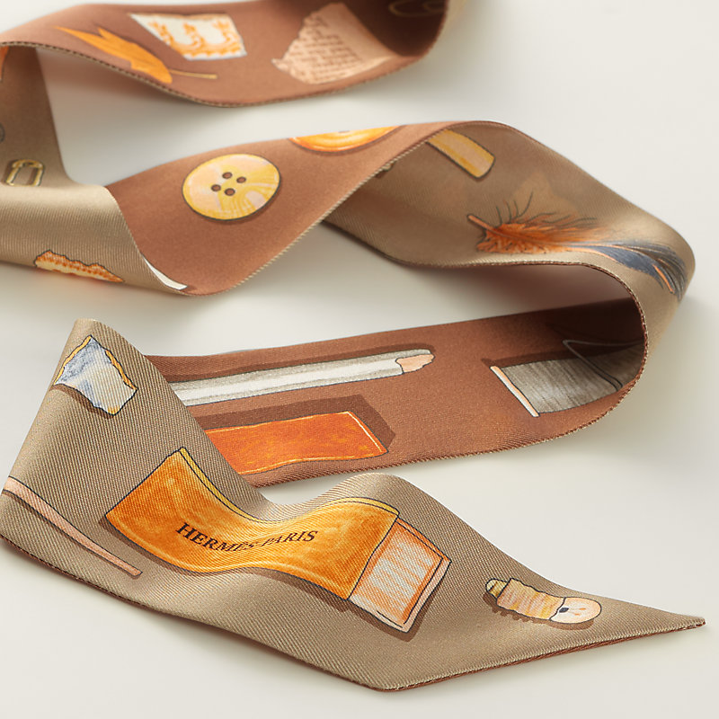 HERMÈS TWILLY POCKETS エクリュ/オレンジ　新品未使用 Twilly In the Pocket - Beige | Hermès Schweiz